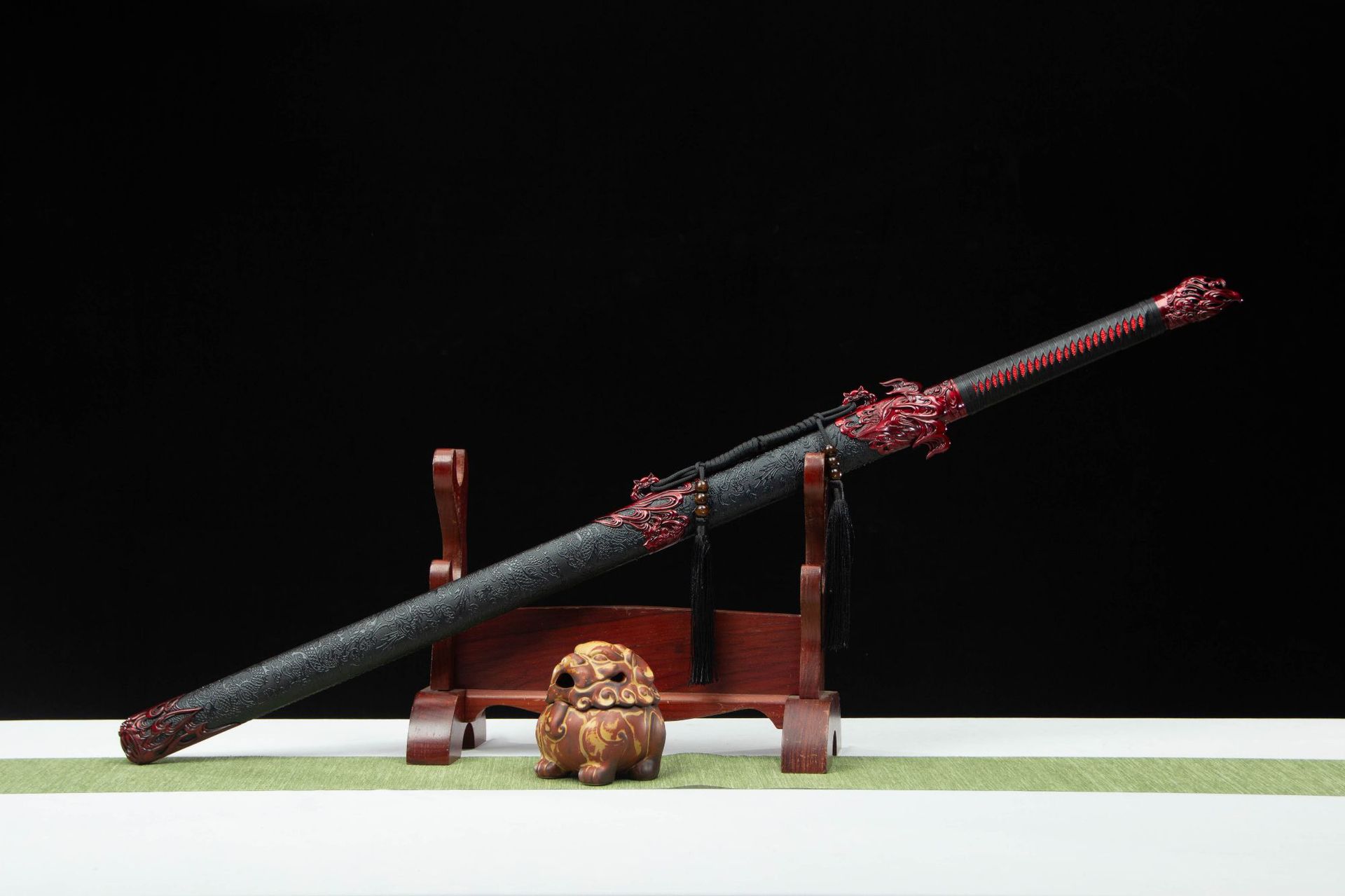 Chi Yan Sword